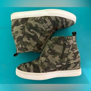 G. C. Shoes Camo Wedges size 10
